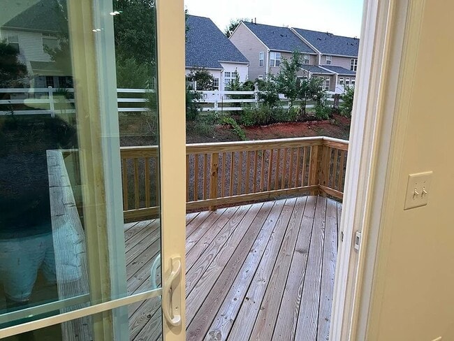 Building Photo - 2596 Grantham Place Dr