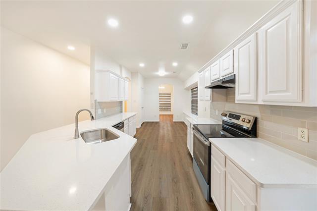 Building Photo - 2509 N Brook Dr