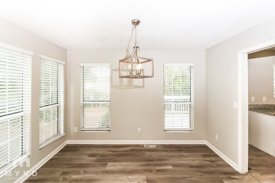 Building Photo - 5949 Brookside Dr SE