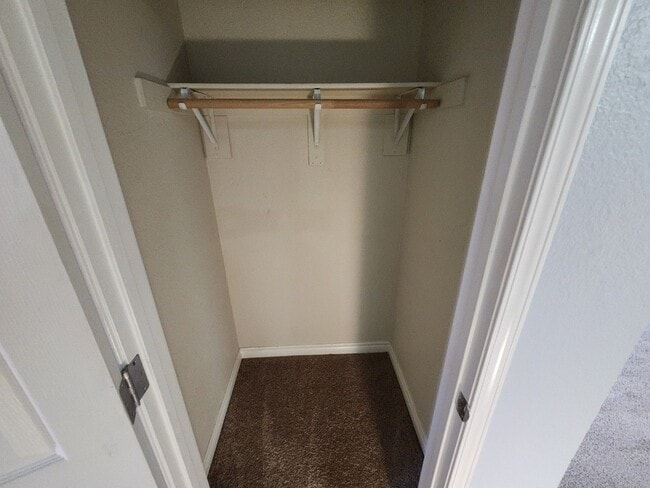 Building Photo - Nice Guard Gated Bella Vita Unit with larg...