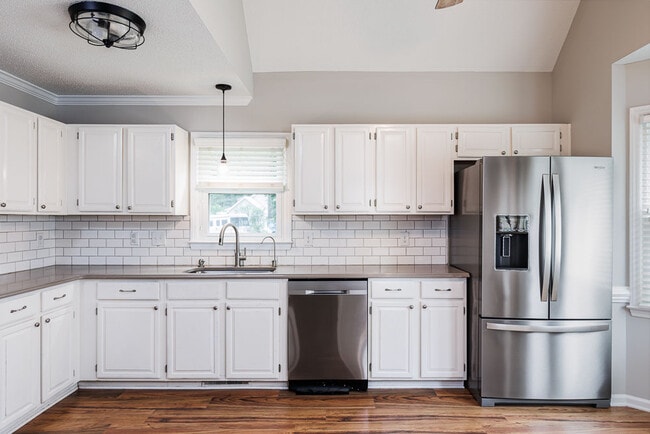 Building Photo - 3832 Doeskin Dr