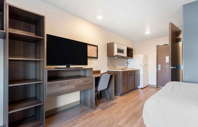 Building Photo - Furnished Studio-Minneapolis - Airport - M...