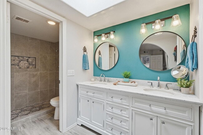 Building Photo - 18002 N 12th St