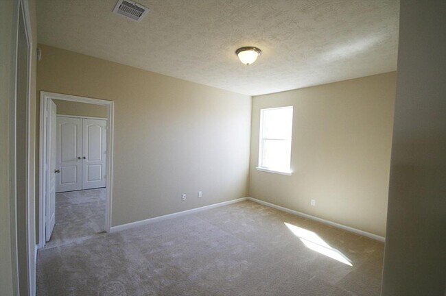 Building Photo - 24547 Foxberry Glen Ln