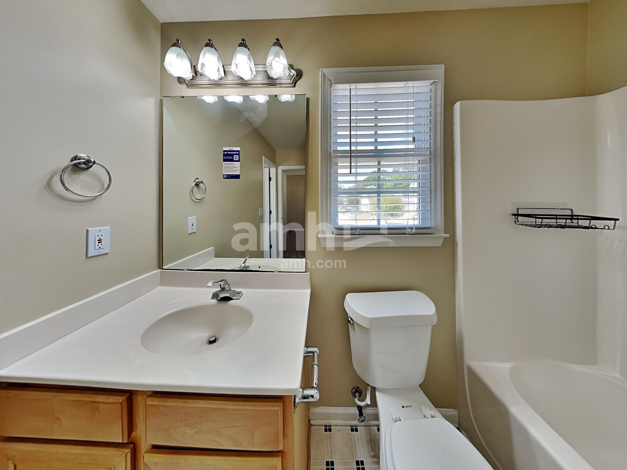 Building Photo - 8220 Duck Creek Dr