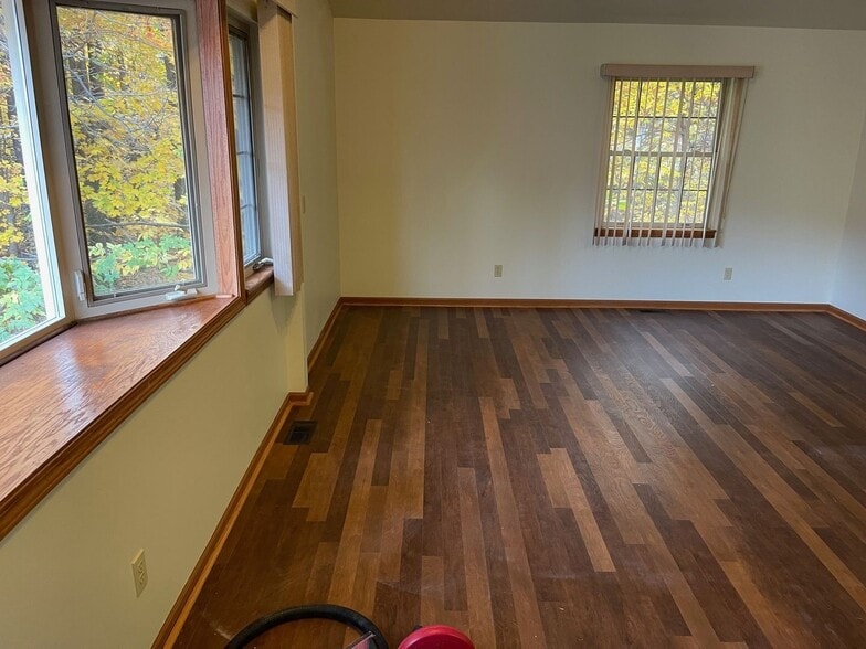 Building Photo - 6268 Barney Rd