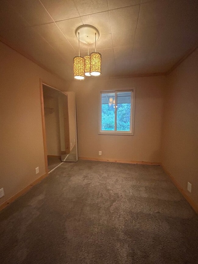 Building Photo - 15295 US-12