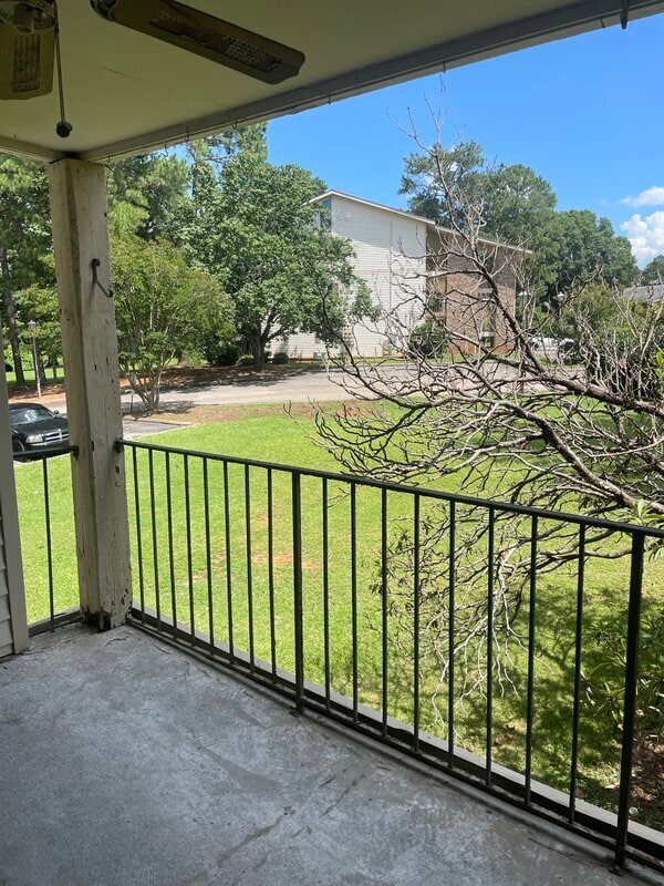 Building Photo - 1208 Bush River Rd