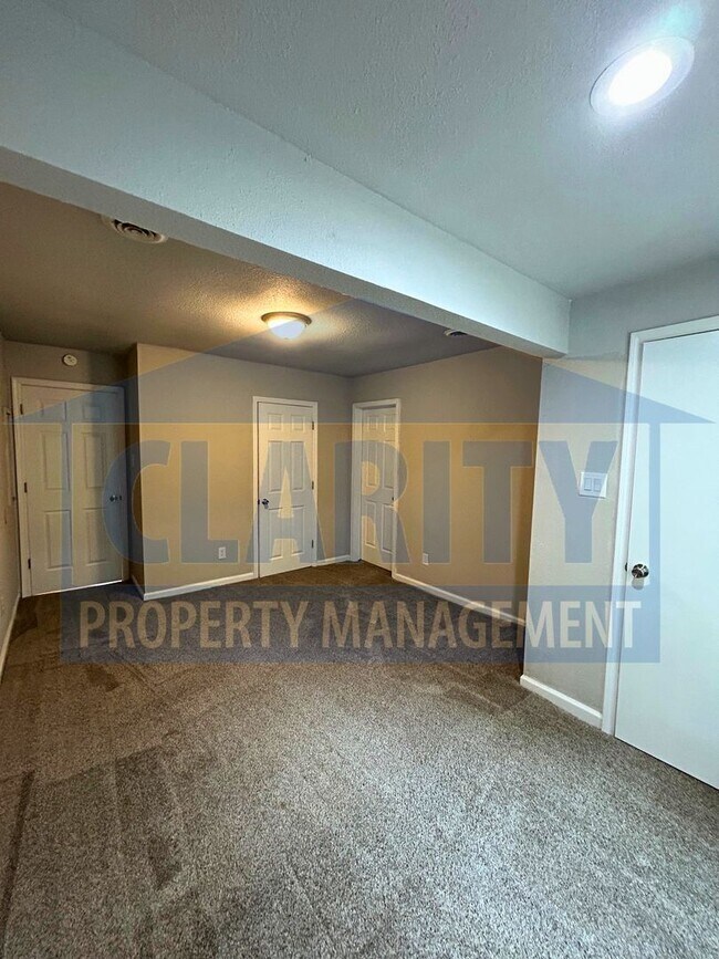 Building Photo - 3739/3741 Dixie Court Dr. SE