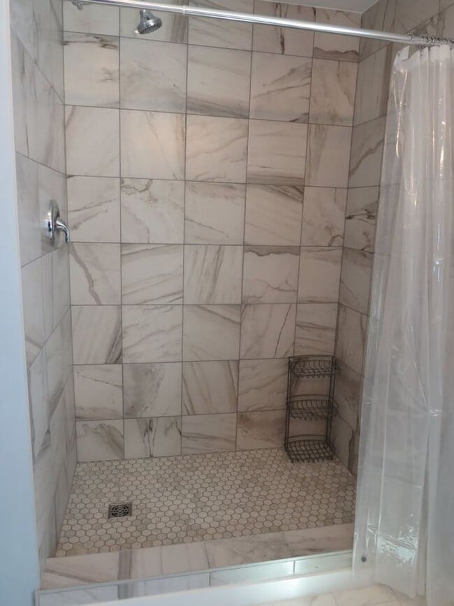 Building Photo - 3220 Primrose St