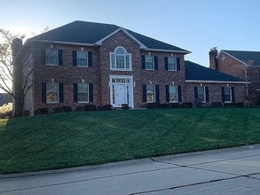 Building Photo - 2903 Lake Lorraine Cove