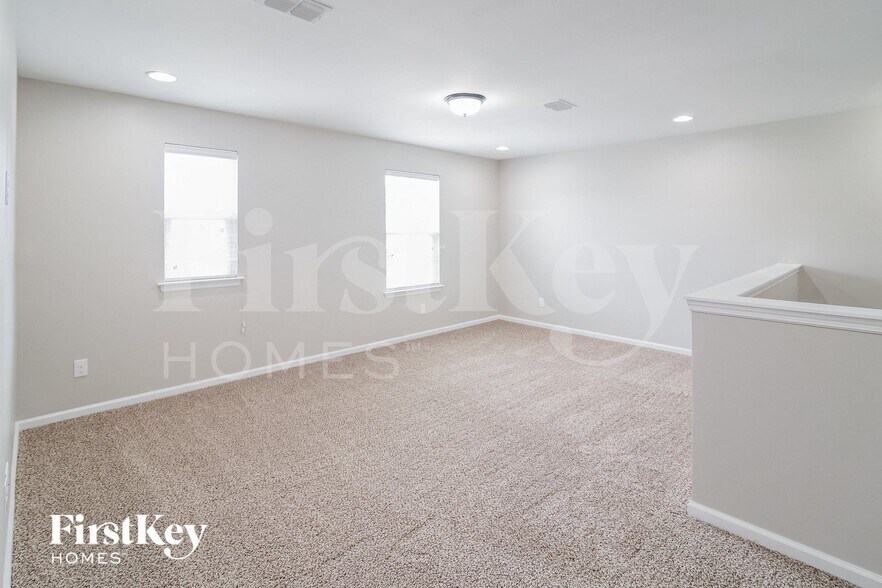 Building Photo - 454 Northern Red Oak Dr