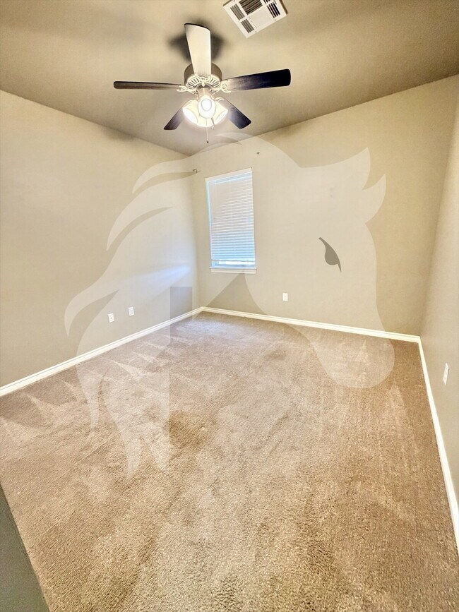 Building Photo - "Stunning 4-Bed Gem with Granite Touch & C...