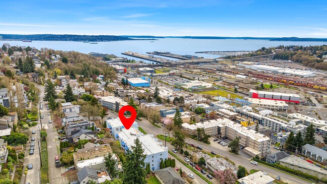 Building Photo - 2244 13th Ave W