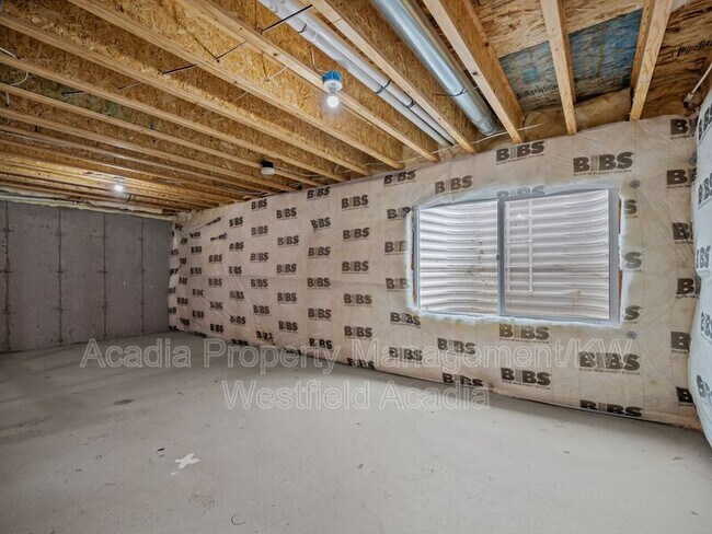 Building Photo - 1945 N 4260 W
