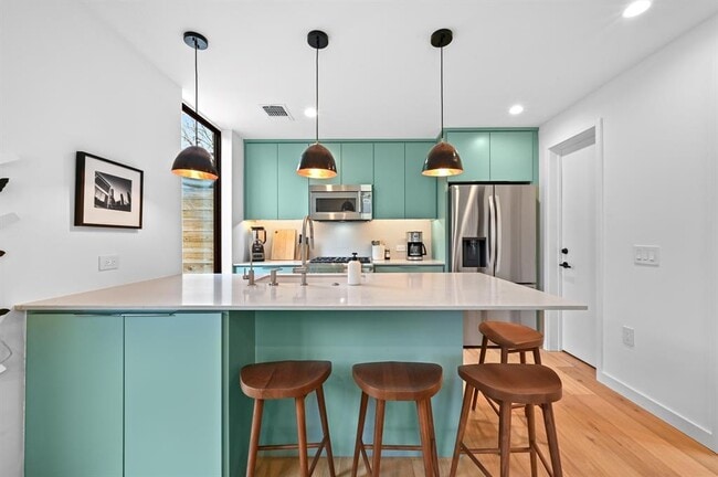 Building Photo - 1709 Willow St