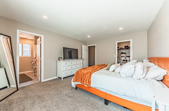 Building Photo - 3158 Breckenridge Dr W