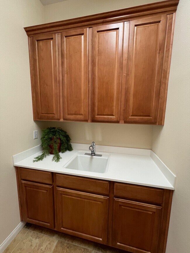 Building Photo - 81952 Avenida Bienvenida