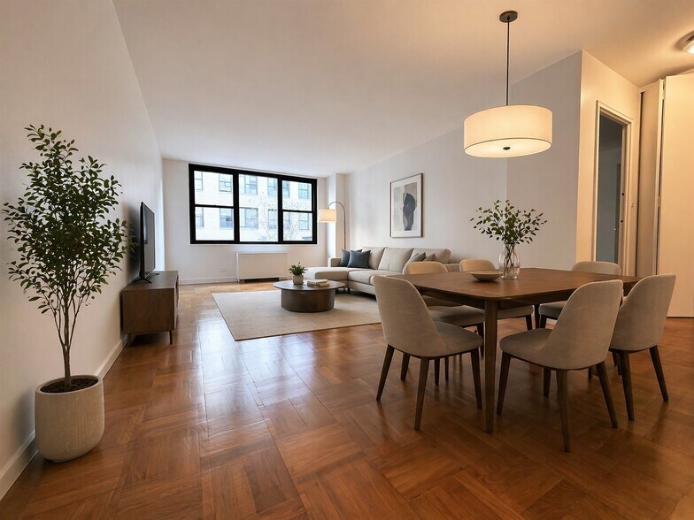 Building Photo - 442 W 44th St