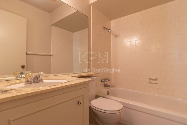 Building Photo - 3630 Mill Springs Dr