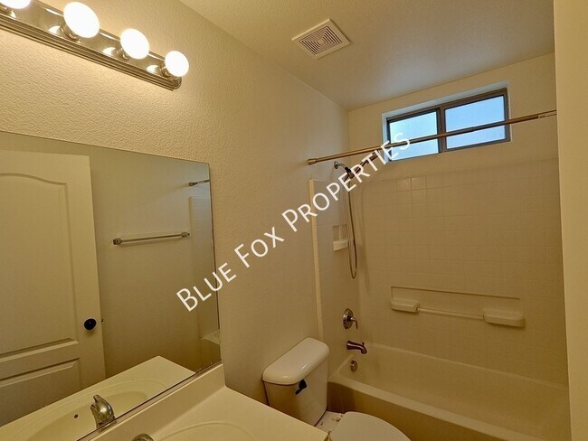 Building Photo - 1292 Paseo Luna Blanca