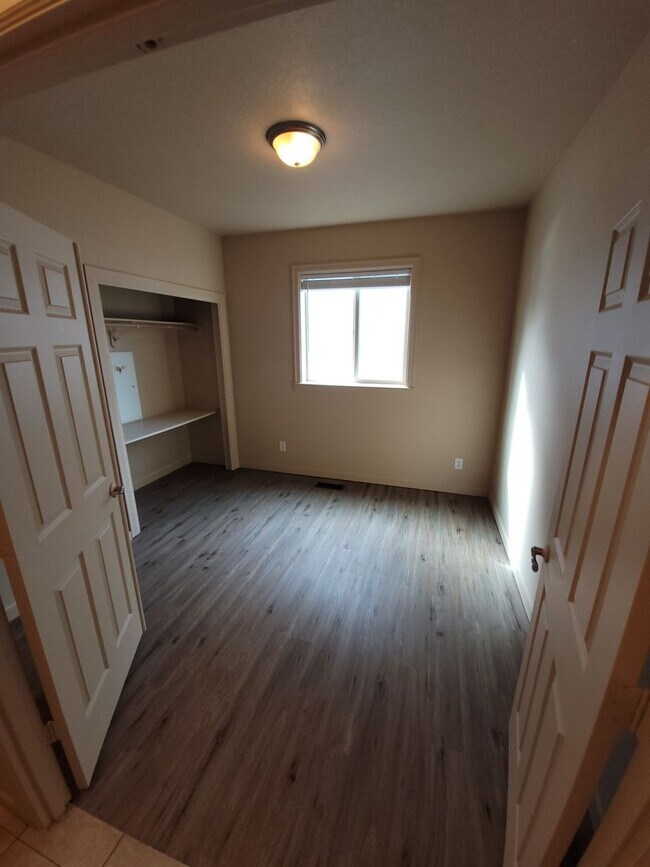 Building Photo - Beautiful 5 bedroom 3 bath home in Lebanon