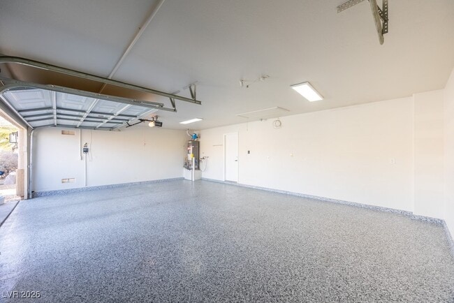 Building Photo - 8217 Cabin Springs Ave