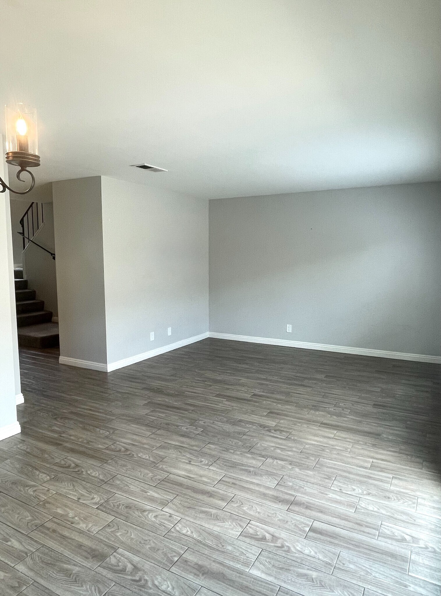 Building Photo - 1325 Cheltenham Ln