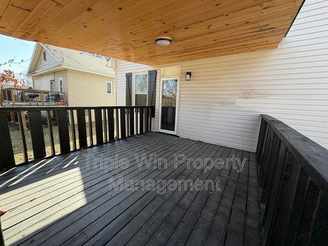 Building Photo - 123 W Thornton Ave