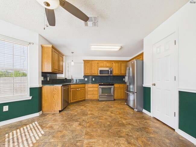 Building Photo - 5411 Prairie Lace Ln