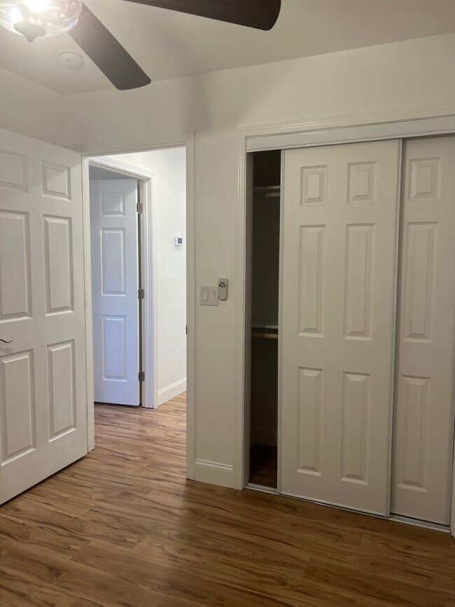 Building Photo - 555 C St