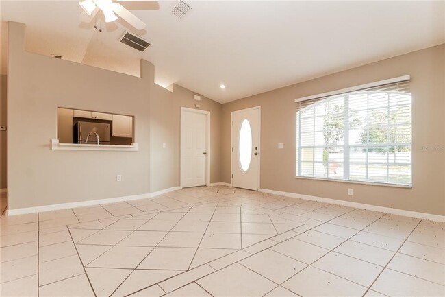 Building Photo - 1411 Cromwell Dr