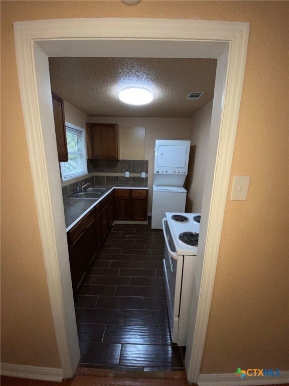 Building Photo - 1901 Poage Ave