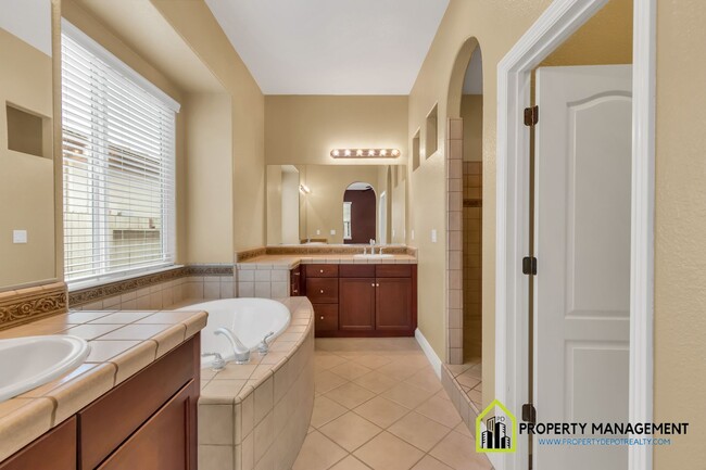 Building Photo - Exceptional Single-Story Home for Rent - 2...