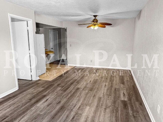 Building Photo - 3744 Estelle Ave