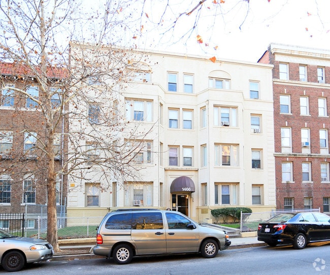 Building Photo - Ravenswood