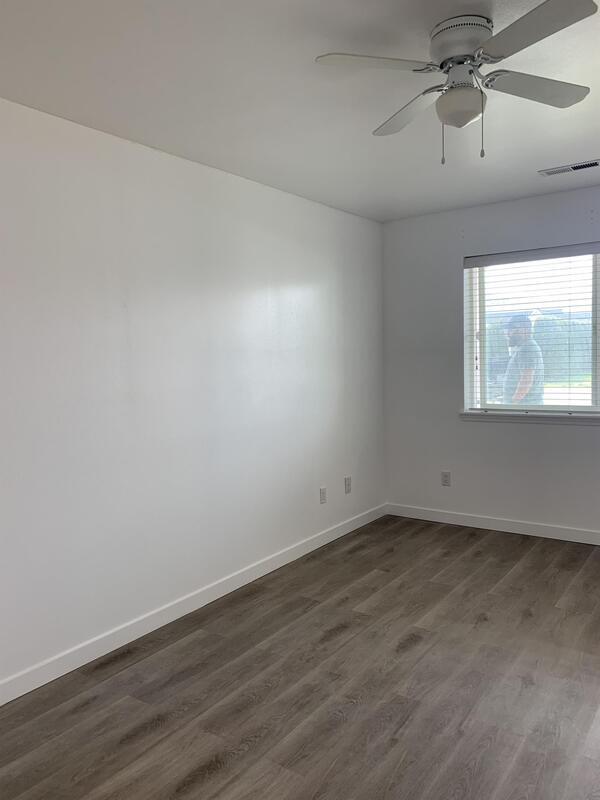 Building Photo - 210 Noble St