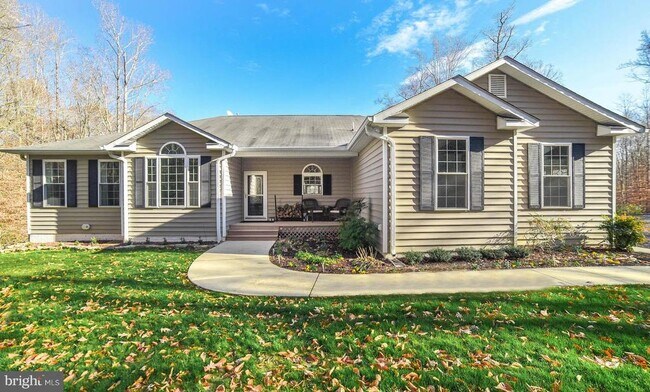 Building Photo - 24900 Fox Run Ln