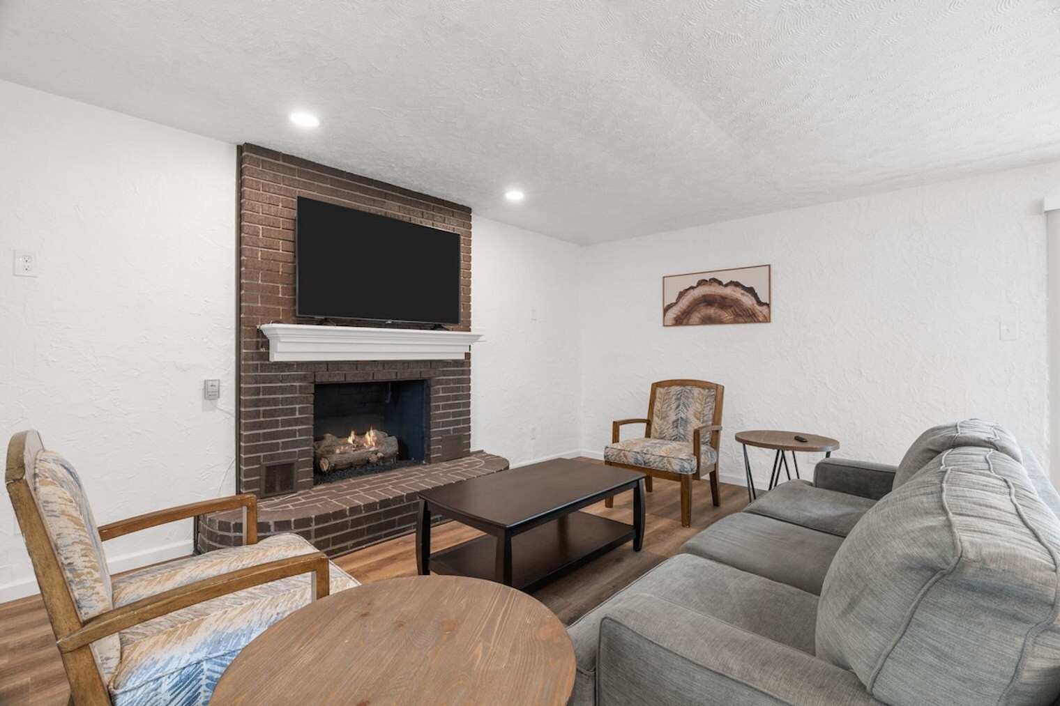 Building Photo - 11814 Flushing Dr