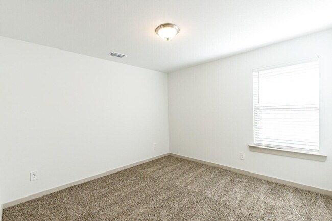 Building Photo - 7729 92nd St