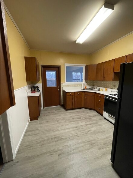 Building Photo - 128 Washington St