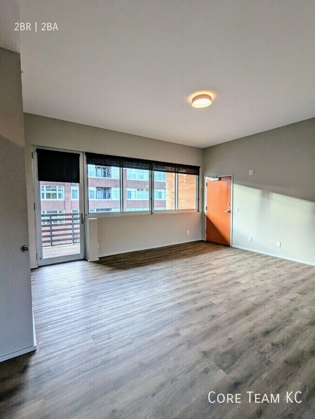 Building Photo - 2903 Gillham Rd