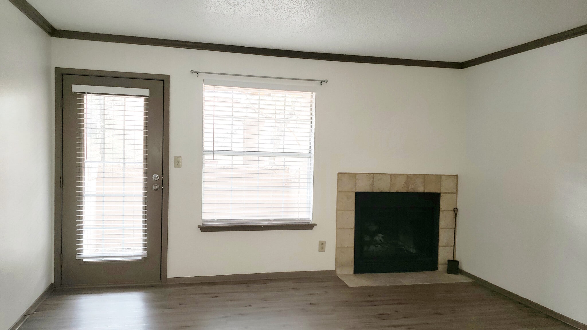 Good natural light - 2501 W Zia Rd