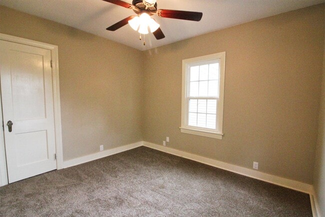 Building Photo - 1453 N 35th St