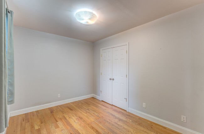 Building Photo - 79 Winchester Ave