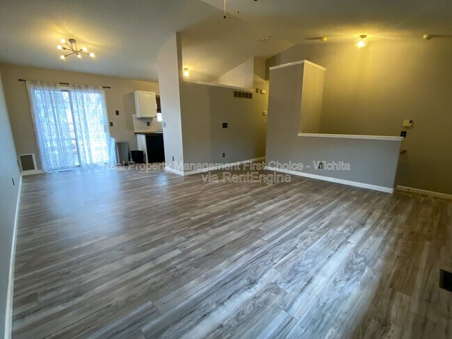 Building Photo - 10802 W Carr Ave