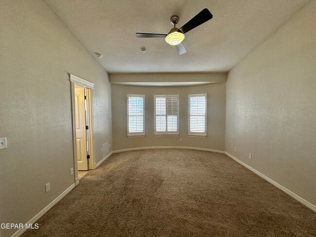 Building Photo - 5429 Francisco Roque Dr