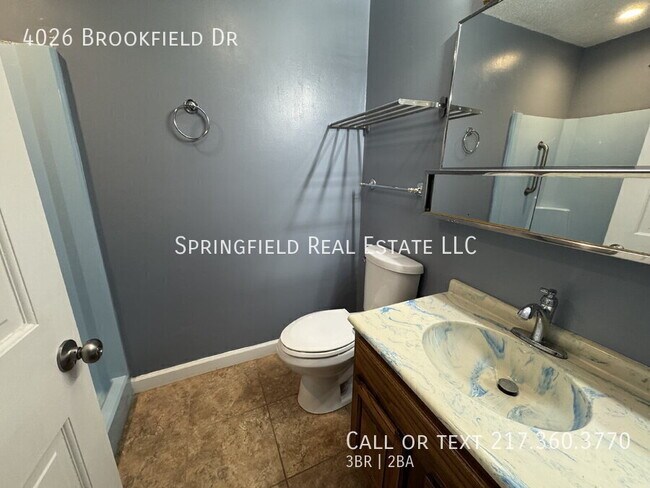 Building Photo - 4026 Brookfield Dr