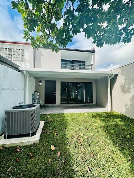 Building Photo - 7157 W 19th Ct