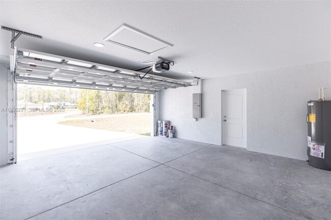 Building Photo - 2004 Rosa Ct